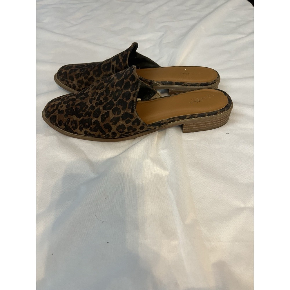 Universal Thread Women's Size 10 Leopard Slip On Shoes Animal Print